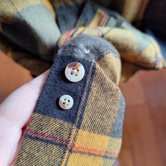 RED HEAD MENS FLANNEL - Picture 7 of 16